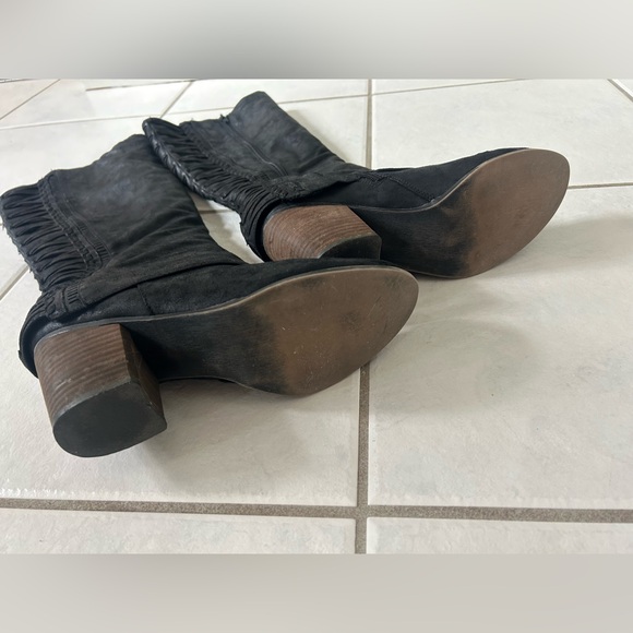 Fergie Black Mid-Calf Heeled Boots with Stacked Heel - Picture 4 of 8